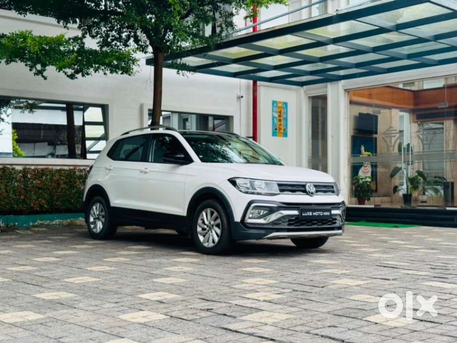 Volkswagen Taigun 1.0 Tsi Highline At, 2022, Petrol