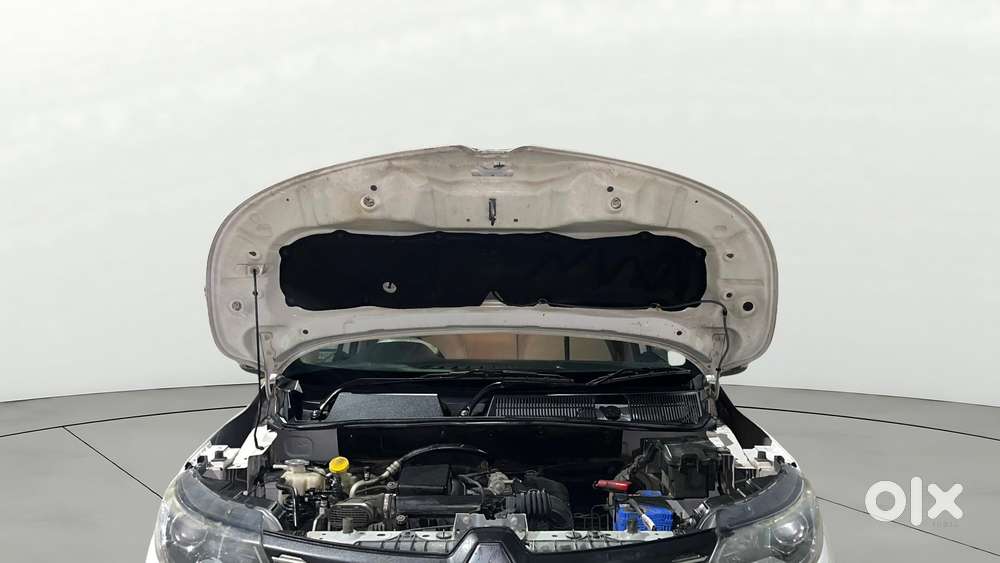 Renault Triber Rxt, 2022, Petrol