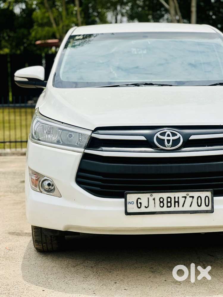 Toyota Innova 2.5 Gx 8 Str Bs-iii, 2017, Diesel