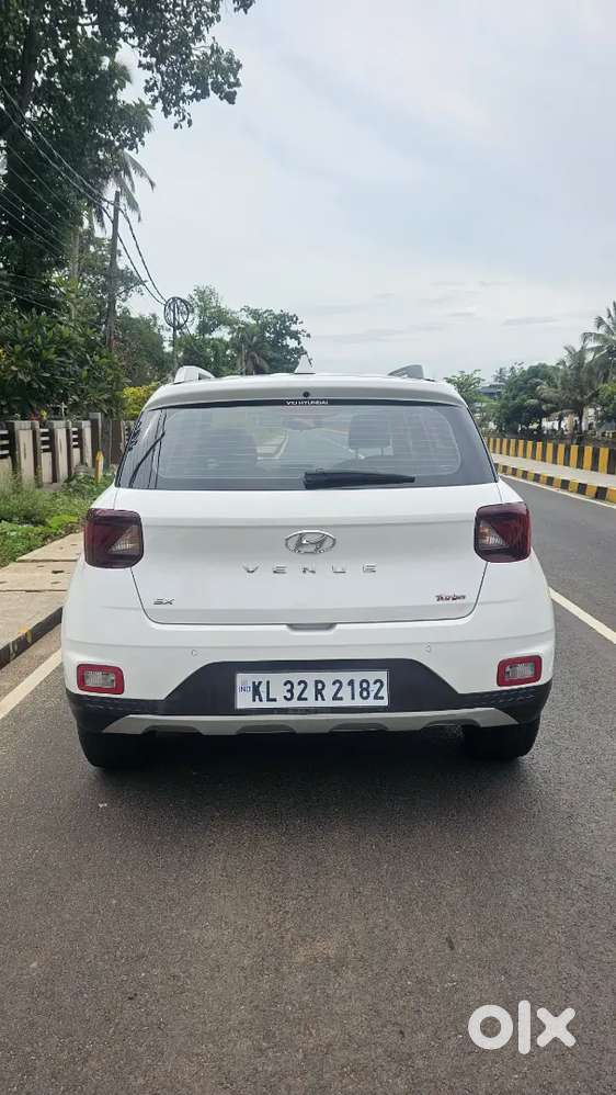 Hyundai Venue Sx Mt 2021