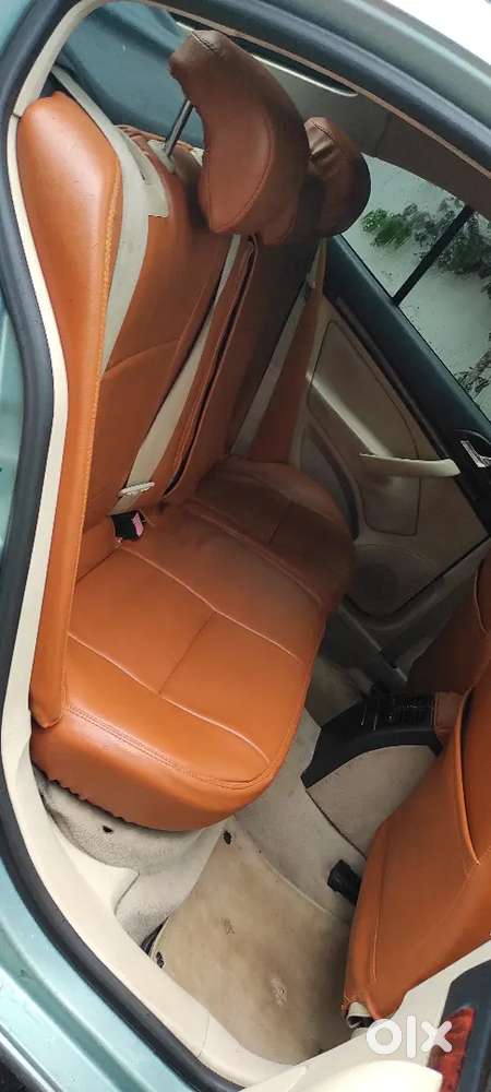 Skoda Laura 2.0 Ambiente 2010