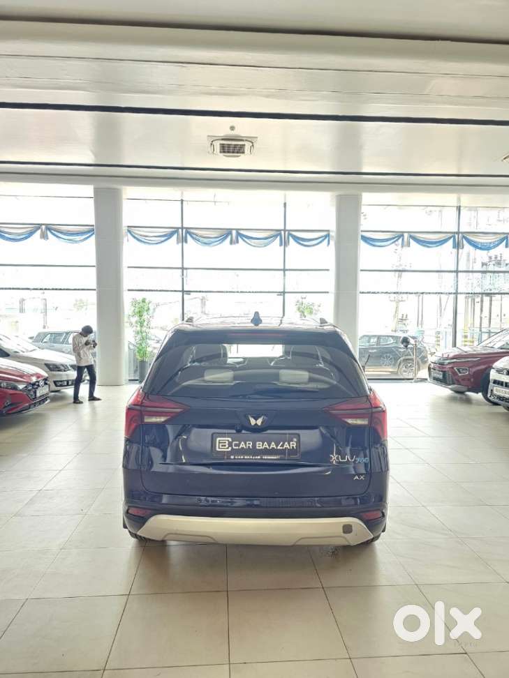 Mahindra Xuv700 2.0 Ax 7 Petrol Mt Str, 2022, Petrol