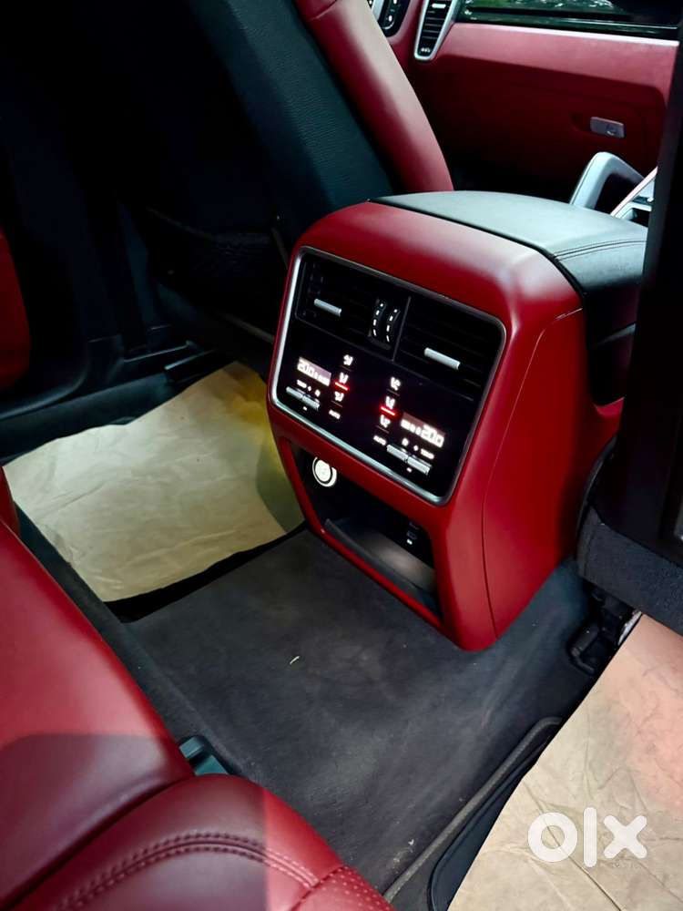 Porsche Cayenne Base, 2022, Petrol