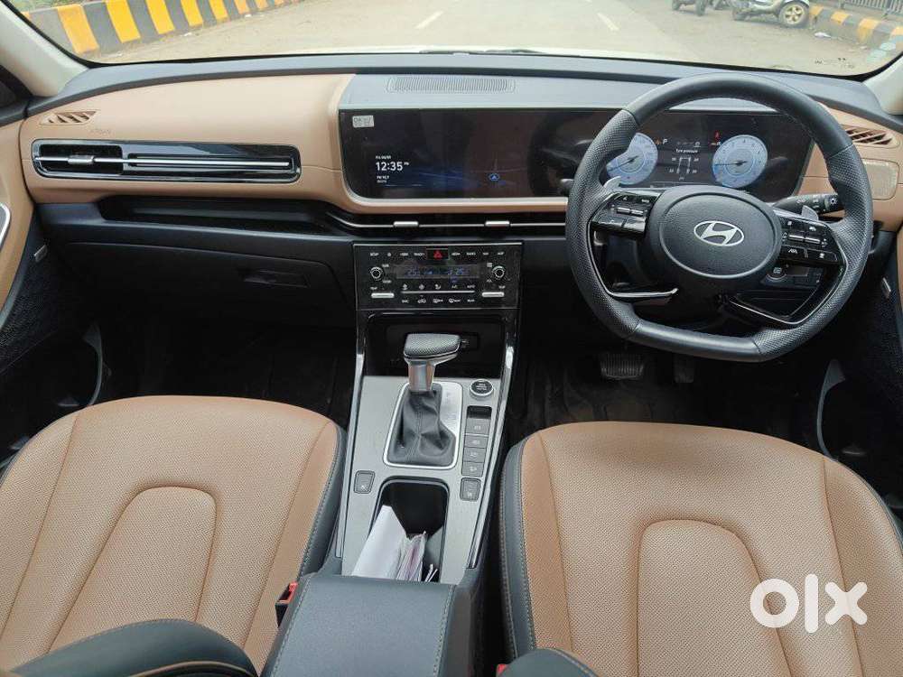 Hyundai Alcazar 2.0 Signature (o) Petrol At 7 Str, 2025, Petrol
