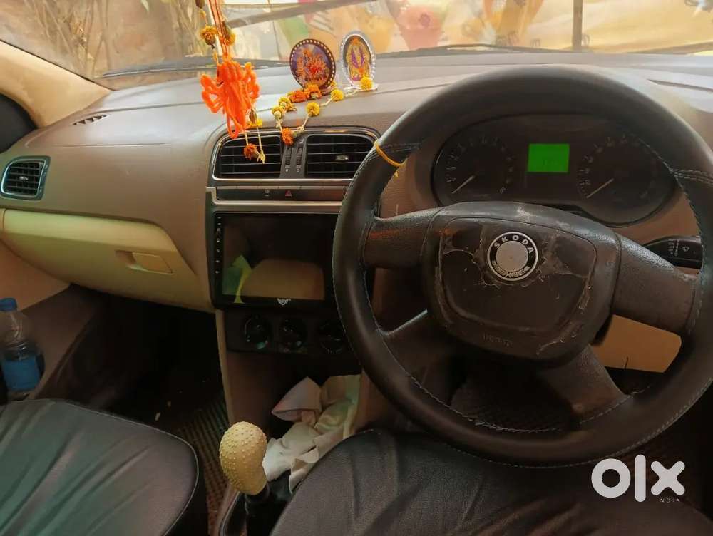 Skoda Rapid 2013 Diesel 98000 Km Driven