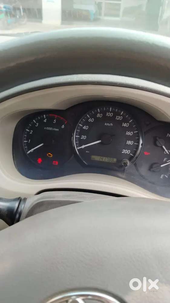 Toyota Innova 2014 Diesel Well Maintained