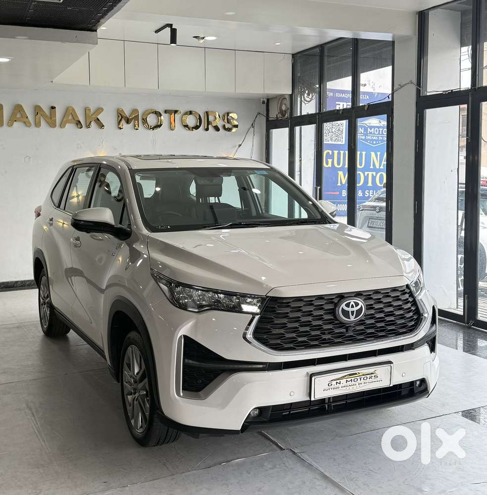 Toyota Innova Hycross 2.0 Zx Hybrid 7 Str, 2023, Cng & Hybrids