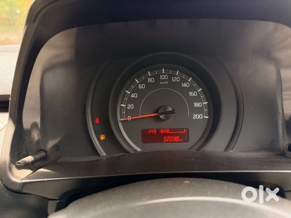 Maruti Suzuki Swift Lxi Optional-o, 2019, Petrol