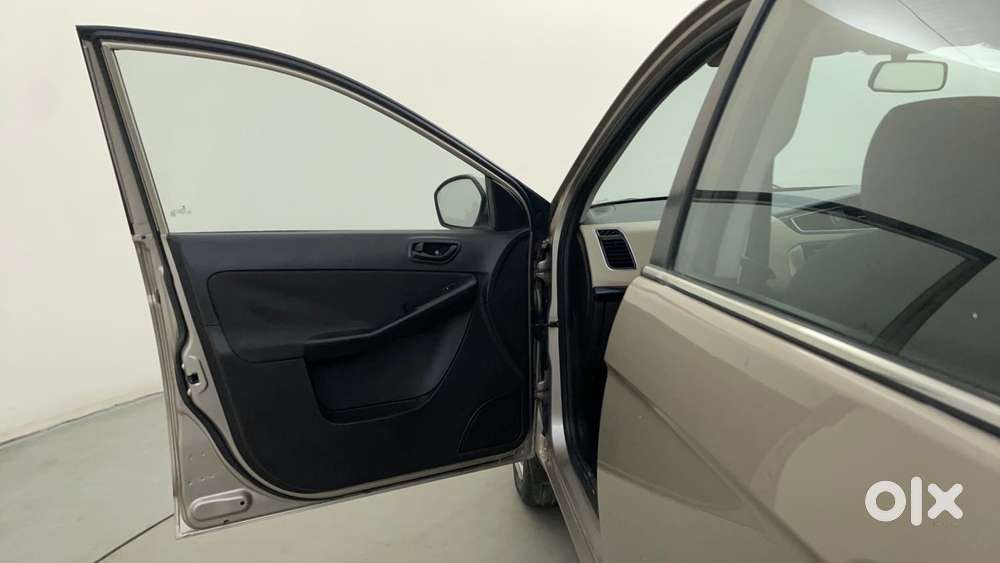 Tata Zest Revotron 1.2t Xm, 2015, Petrol