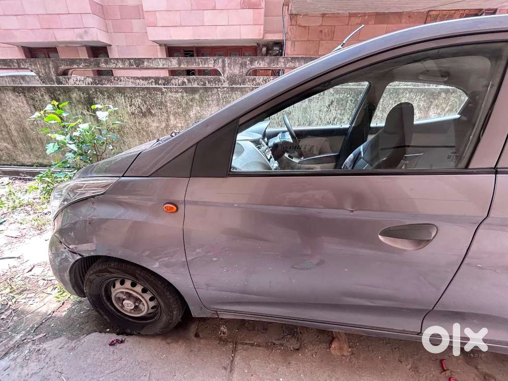 Hyundai Eon 2012 Petrol Well Maintained
