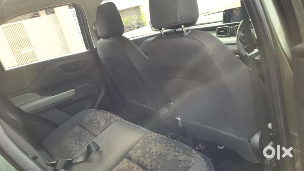 Tata Punch Camo Adventure Mt, 2023, Petrol