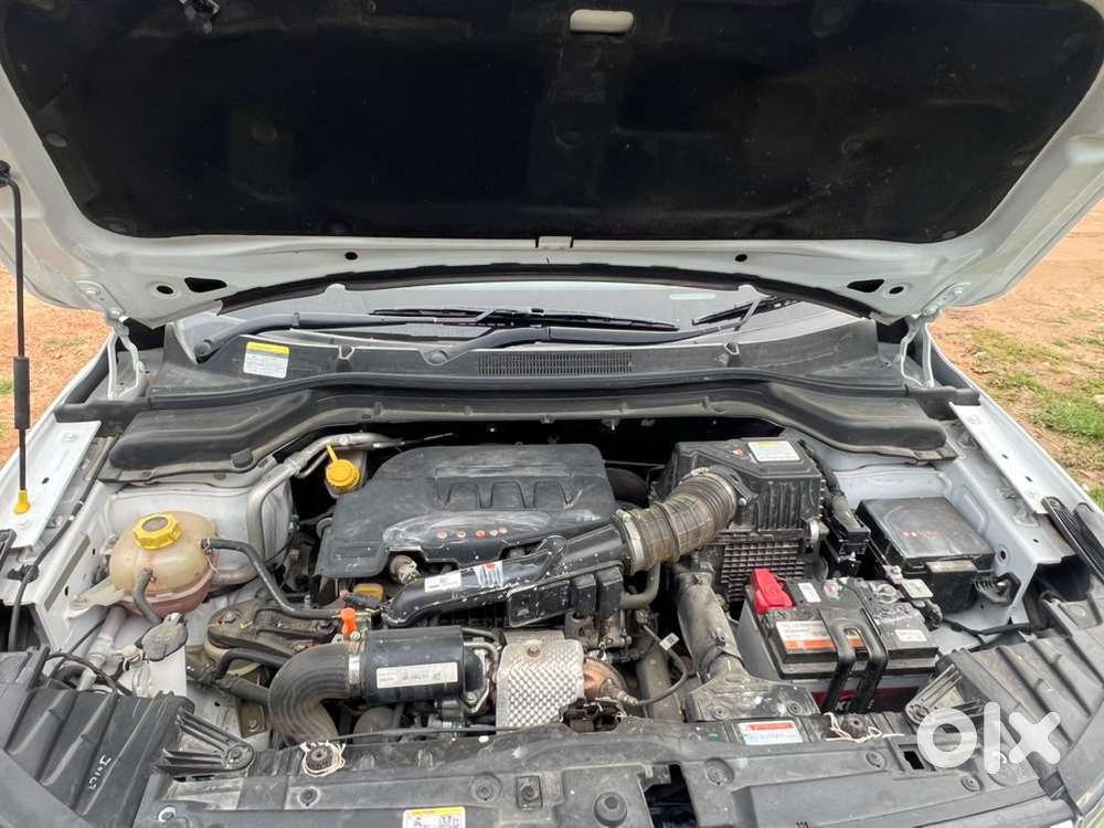 Mahindra Xuv300 Petrol 2024