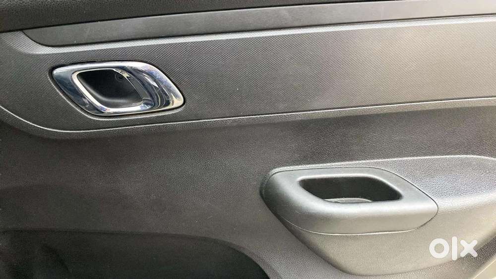 Renault Kwid 1.0 Rxt Amt Opt, 2018, Petrol