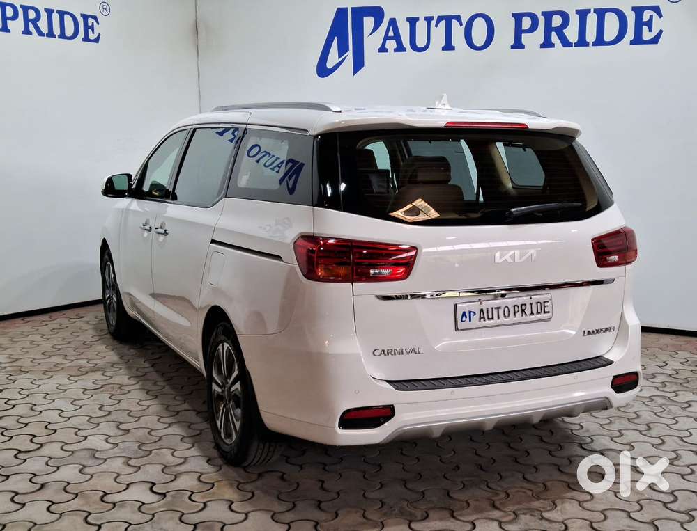 Kia Carnival Limousine Plus 7 Str, 2022, Diesel