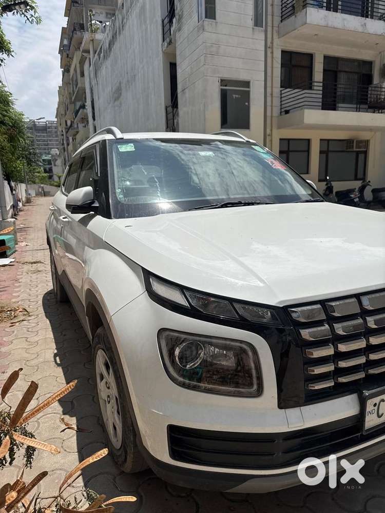 Hyundai Petrol Car 2022