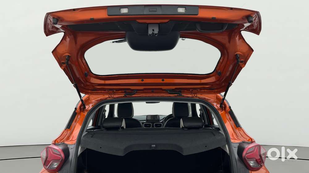 Tata Punch 1.2 Revotron Creative Amt Dual Tone, 2021, Petrol