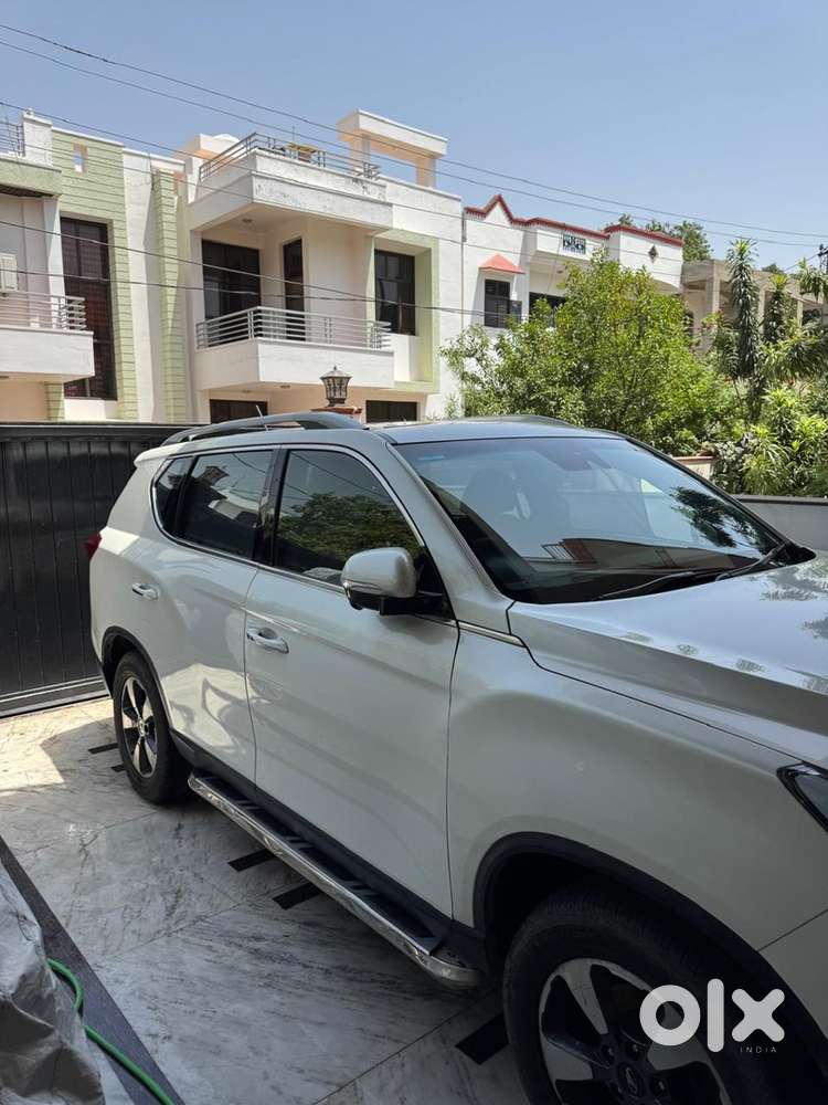 Mahindra Alturas G4 Diesel 2018