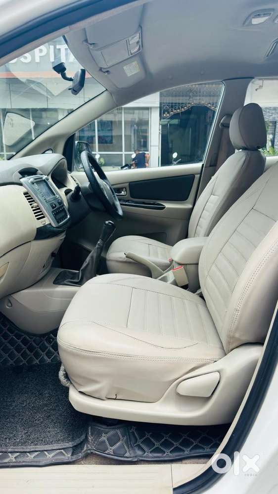 Toyota Innova 2.5 Z Diesel 7 Seater, 2014, Diesel