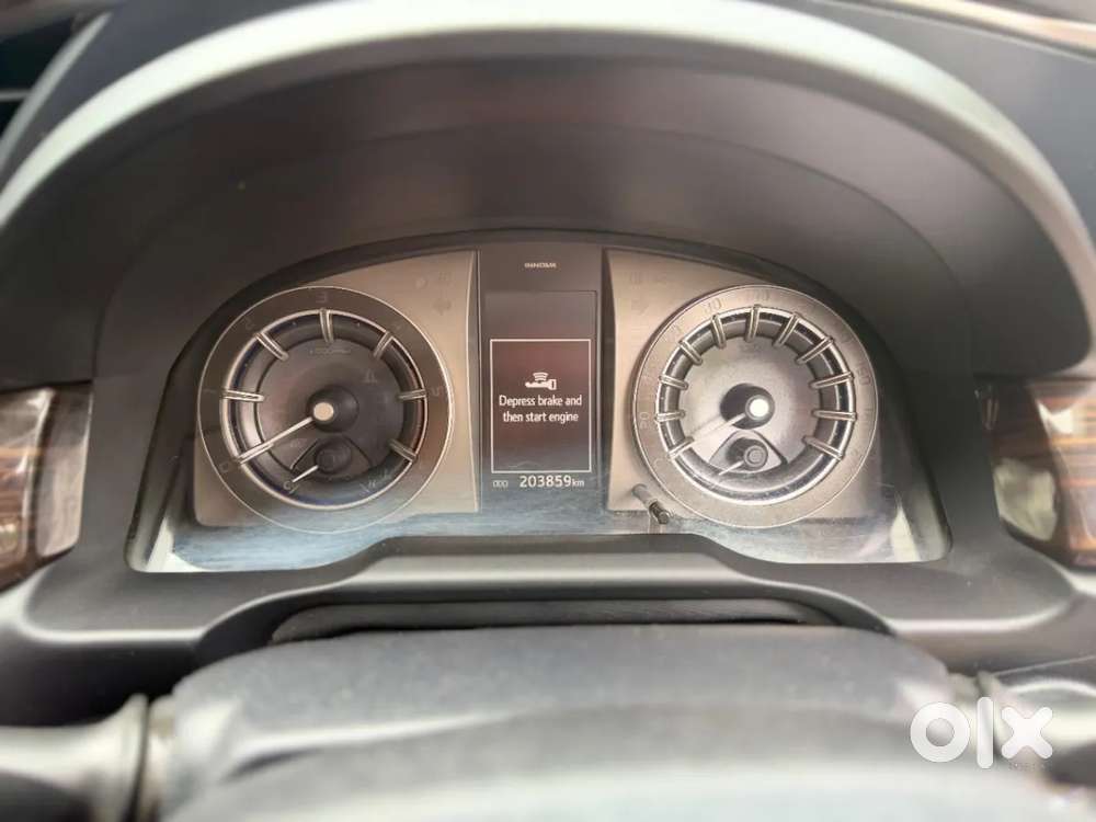 Toyota Innova Crysta 2.8 Zx At 7 Seater, 2018, Diesel