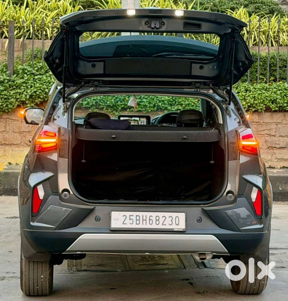 Tata Nexon, 2025, Petrol