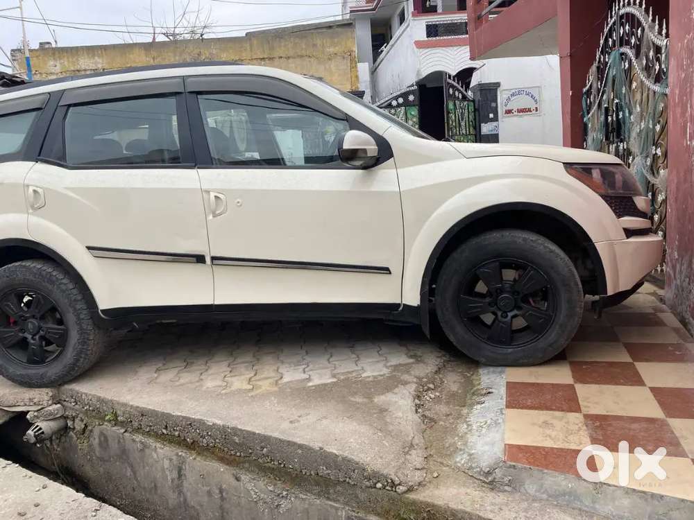 Mahindra Xuv500 2014 Diesel Well Maintained