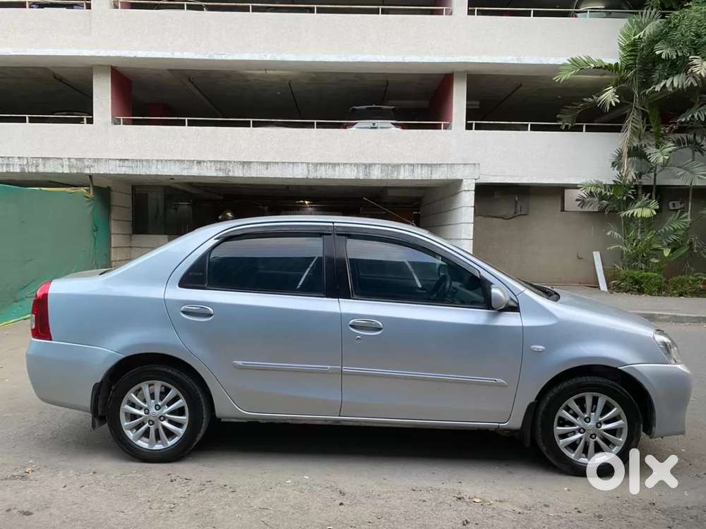 Toyota Etios 1.5 V, 2012, Petrol