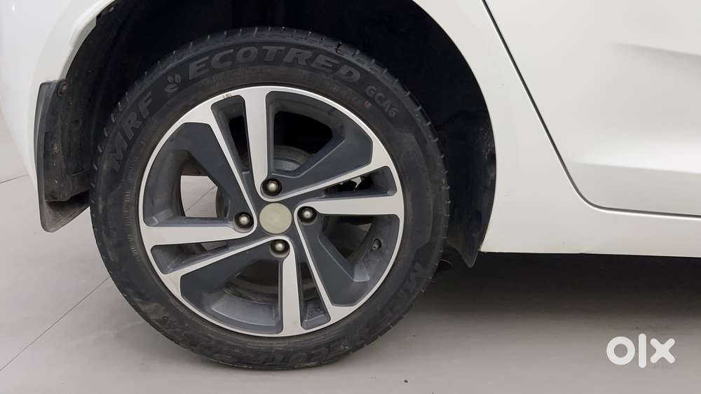 Tata Altroz Xz, 2023, Petrol