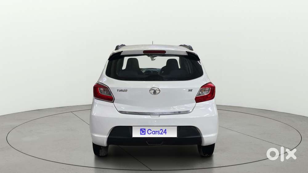 Tata Tiago Xe, 2017, Petrol