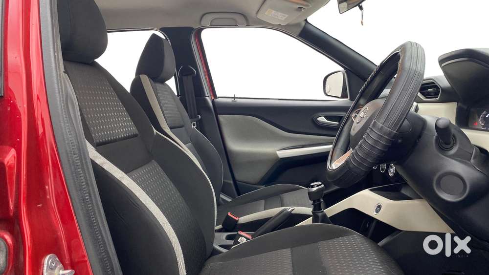 Nissan Magnite 1.0 Xv, 2023, Petrol