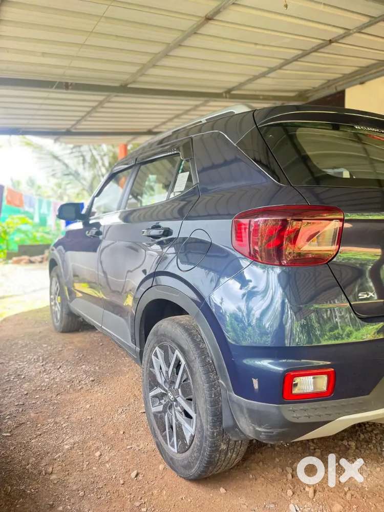 Hyundai Venue Turbo 2021