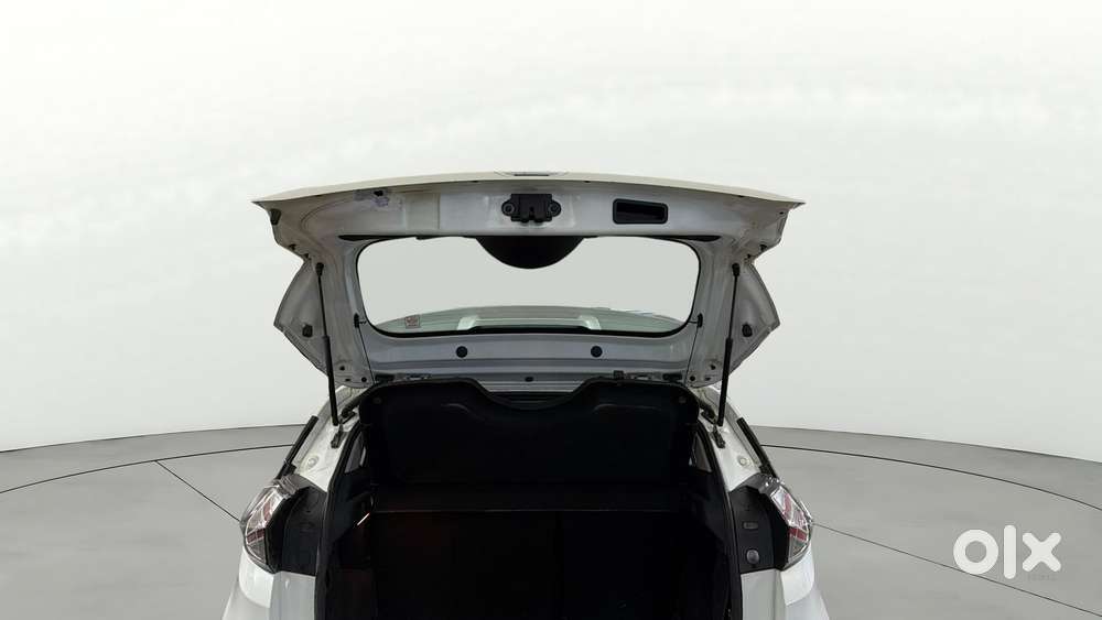 Tata Nexon 1.2 Revotron Xz Plus, 2022, Petrol