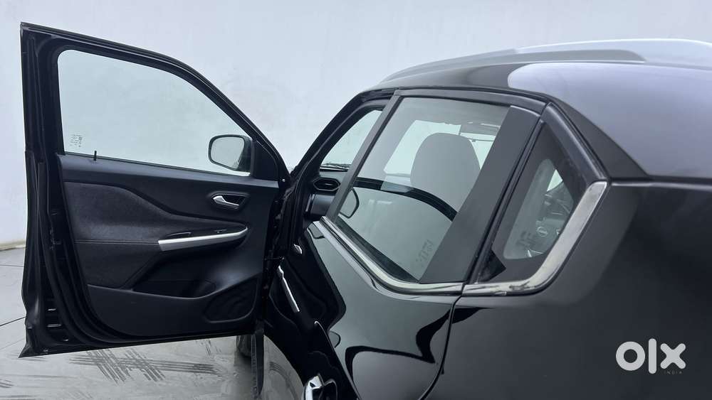 Nissan Magnite 1.0 Xv Premium Turbo Cvt, 2021, Petrol