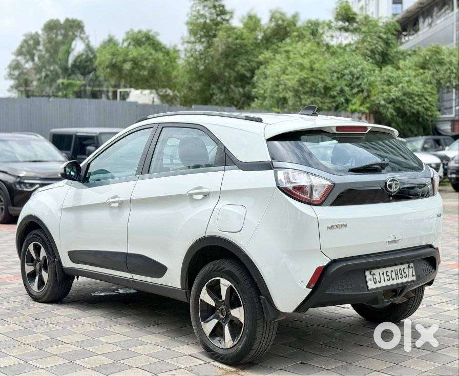 Tata Nexon 1.2 Revotron Xza Plus (o) Amt, 2018, Petrol