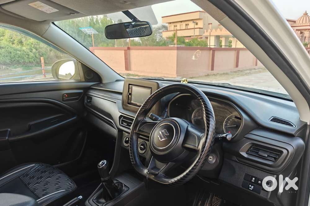 Maruti Suzuki Brezza 1.5 Lxi Cng, 2023, Cng & Hybrids