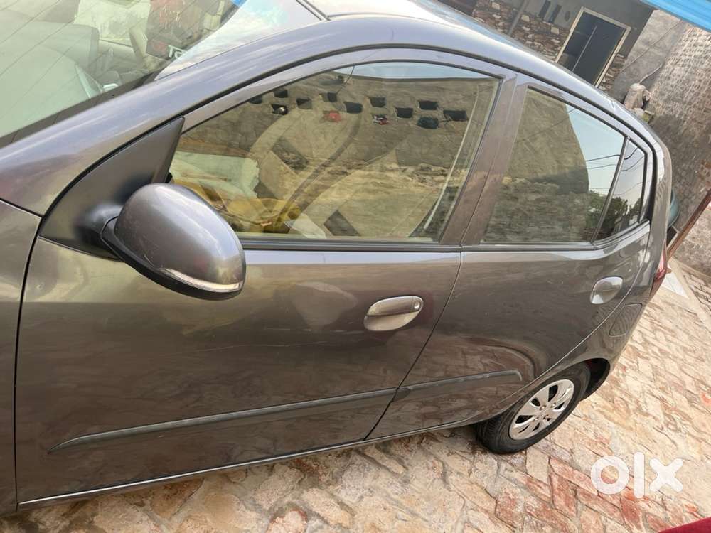 Hyundai I10 2012 Petrol 80000 Km Driven