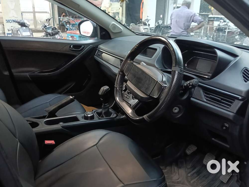 Tata Nexon Smart Plus S 1.2 Revotron Petrol 5 Mt, 2024, Cng & Hybrid..