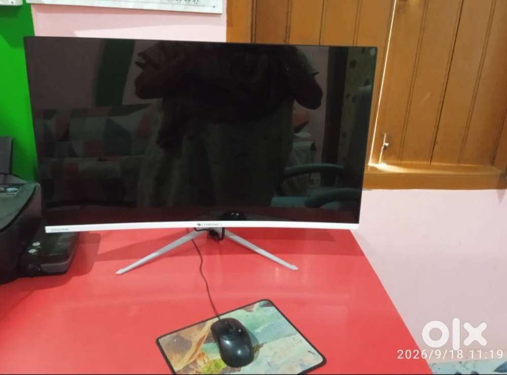 Zebronics 32 Inchi curve Monitor