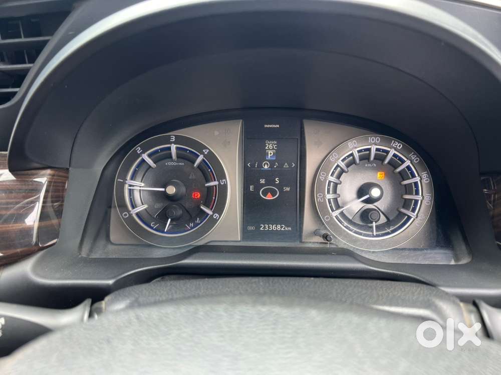 Toyota Innova Crysta 2018