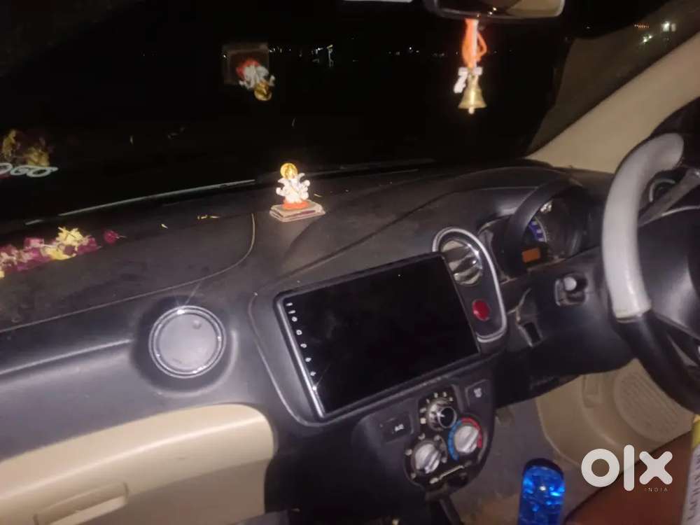 Honda Mobilio 2015 Petrol 139000 Km Driven Slightly Negotiable