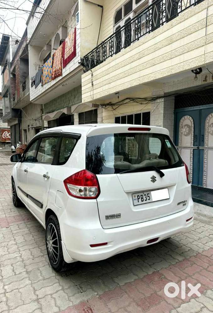 Maruti Suzuki Ertiga Zxi Plus Petrol, 2012, Petrol