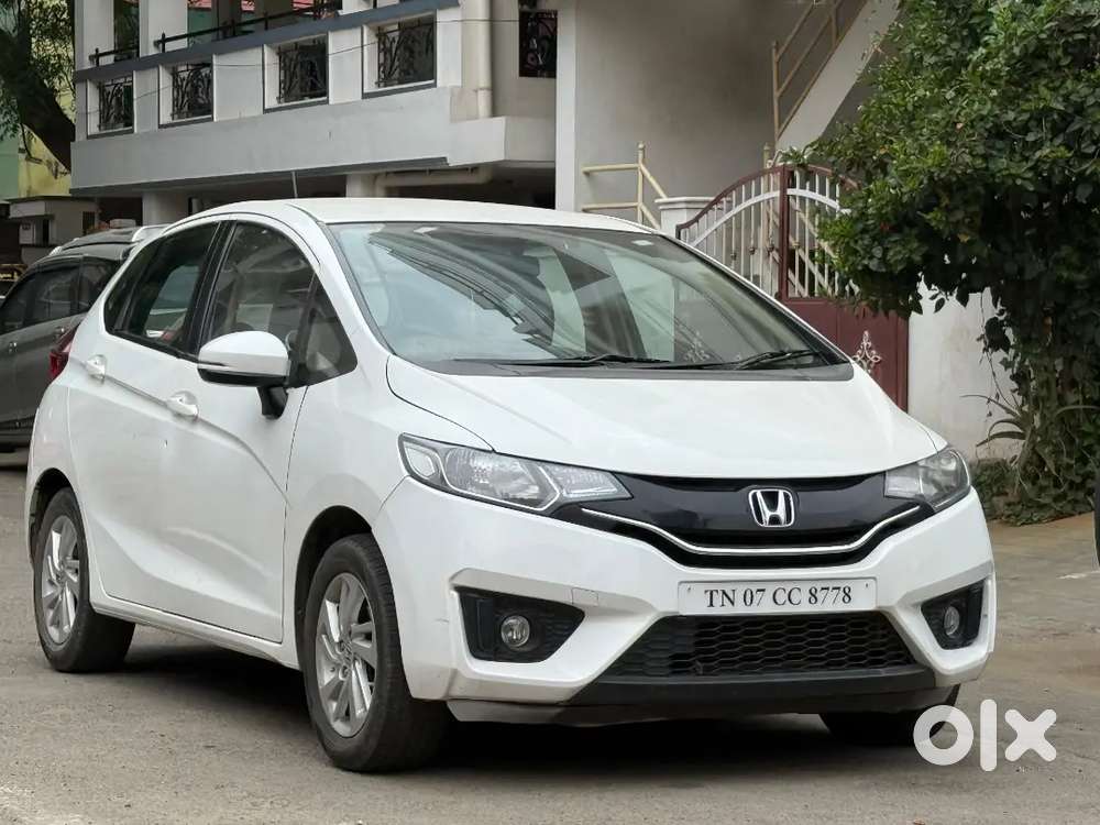 Honda Jazz 2015 Petrol 46000 Km Driven Company Service Record