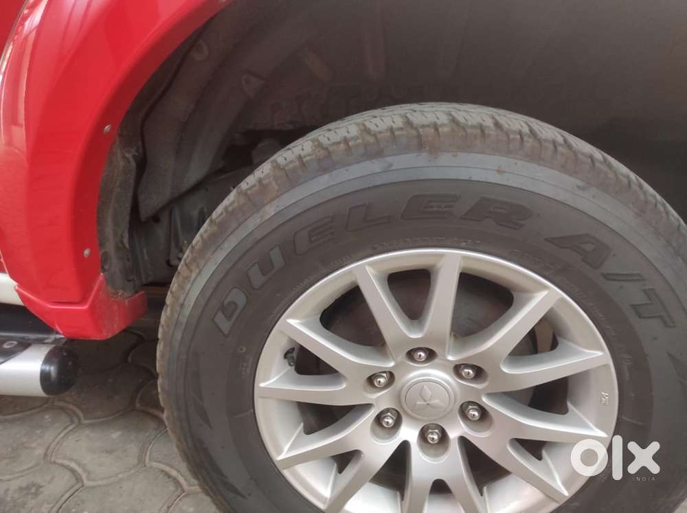 Mitsubishi Pajero Sport 2016 Diesel Well Maintained