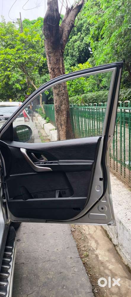 Mahindra Xuv500 W7, 2020, Diesel