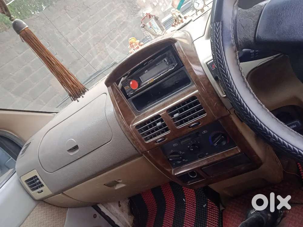 Chevrolet Tavera 2010 Diesel Manual Lt