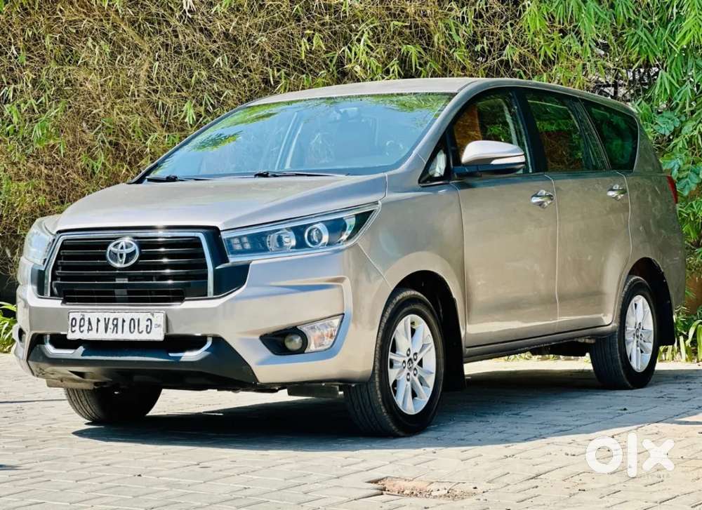 Toyota Innova Crysta 2.4 V 7 Str, 2016, Diesel