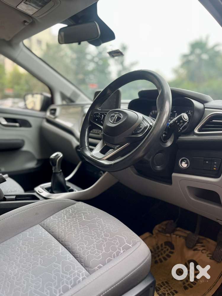 Tata Altroz Xz, 2020, Petrol