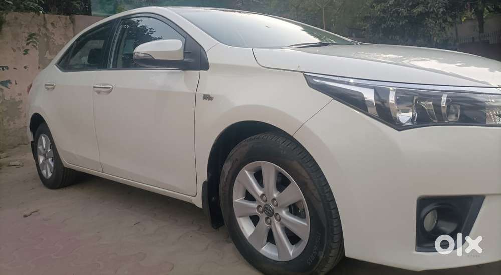 Toyota Corolla Altis 1.8 G, 2015, Petrol