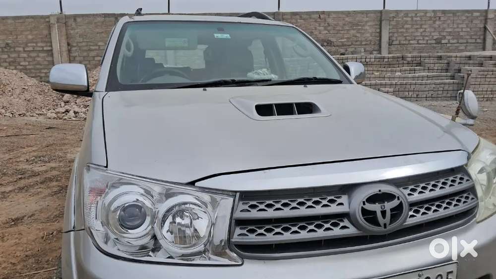 Toyota Fortuner Diesel Manual 2012