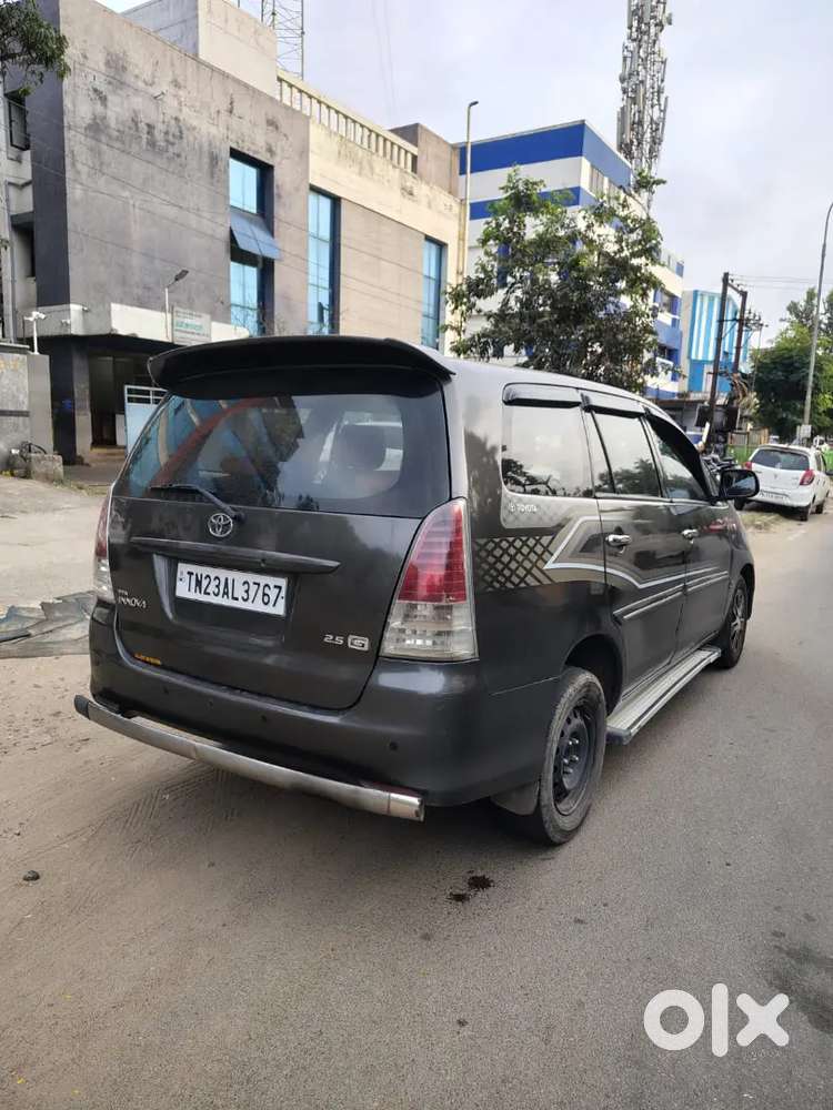Toyota Innova 2011 Diesel 2nd Owner