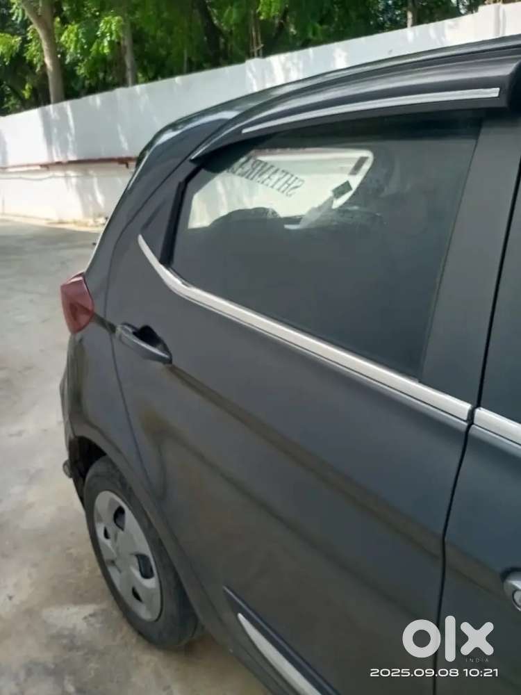 Tata Tiago Revotron 2022 Cng Manual